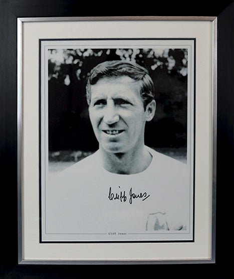 Cliff Jones Signed 12x16 Photograph Framed Display - Memorabilia Framers Shop